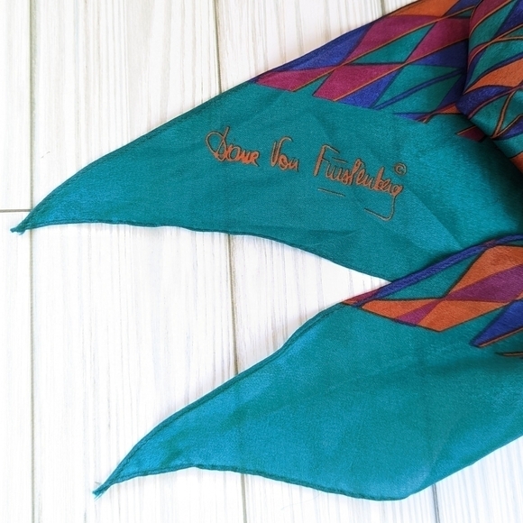 Vintage Diane Von Furstenberg Vintage Geometric Silk Scarf in Victorian Teal - Picture 3 of 12